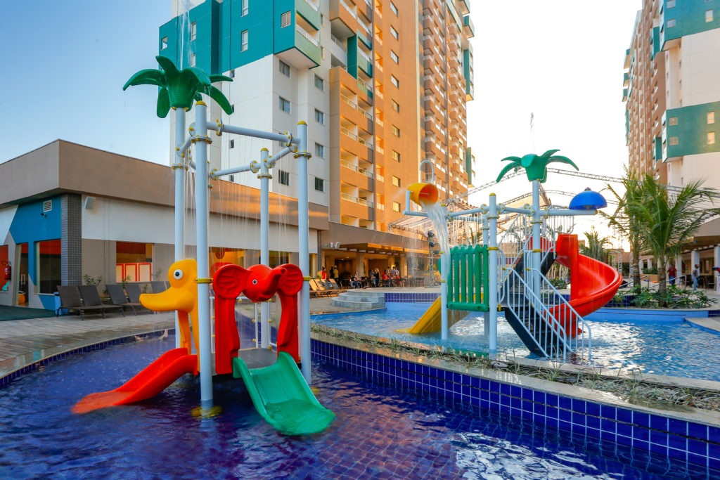 Piscina infantil no Enjoy Olímpia Park Resort