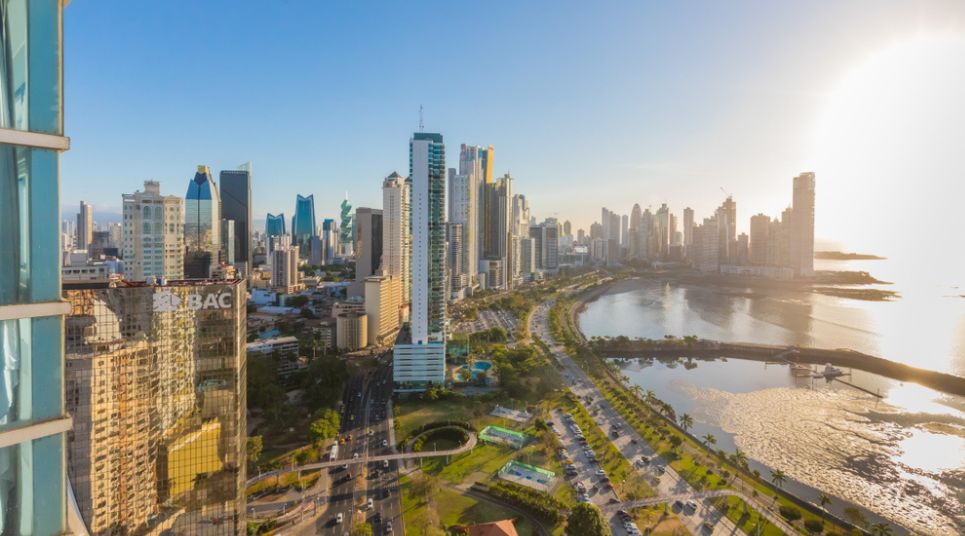 Avenida Balboa e Cinta Costera na Cidade do Panamá.